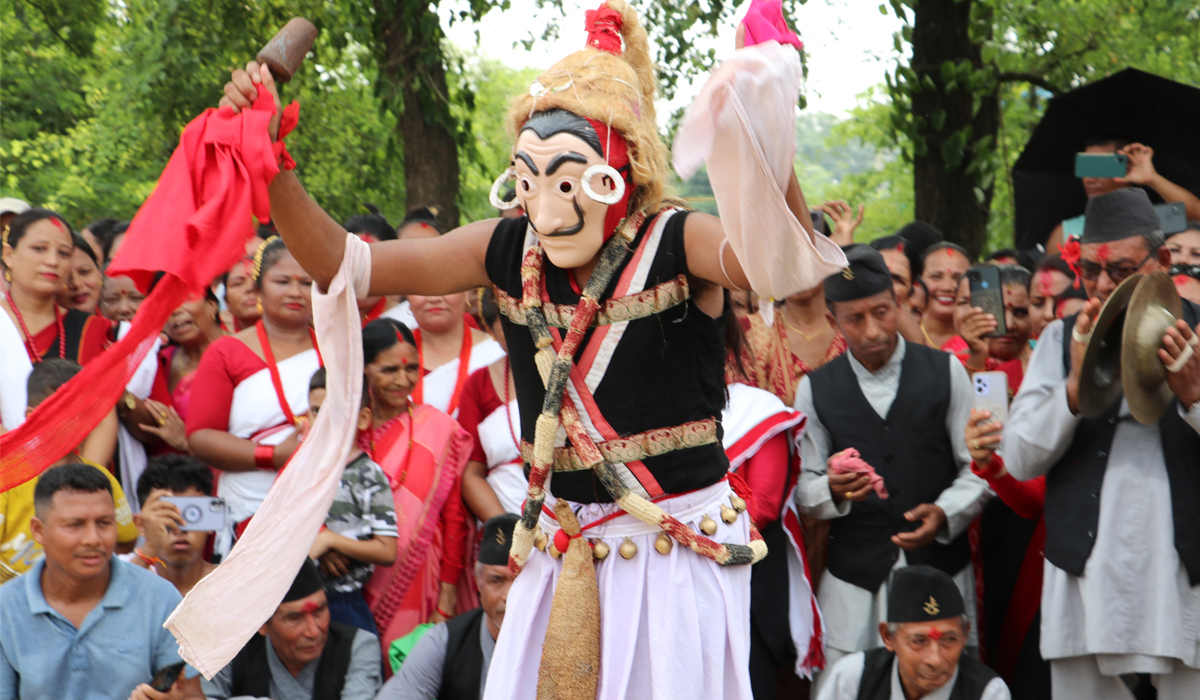 लाखेनाच संरक्षण गर्न प्रतियोगिता   